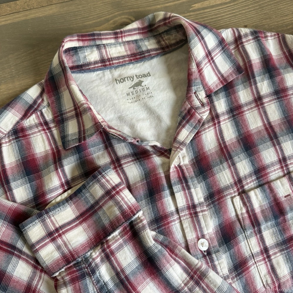 Horny Toad Men'sā Medium Plaid Flannel Long Sleeve Button Up Shirt Collar Top